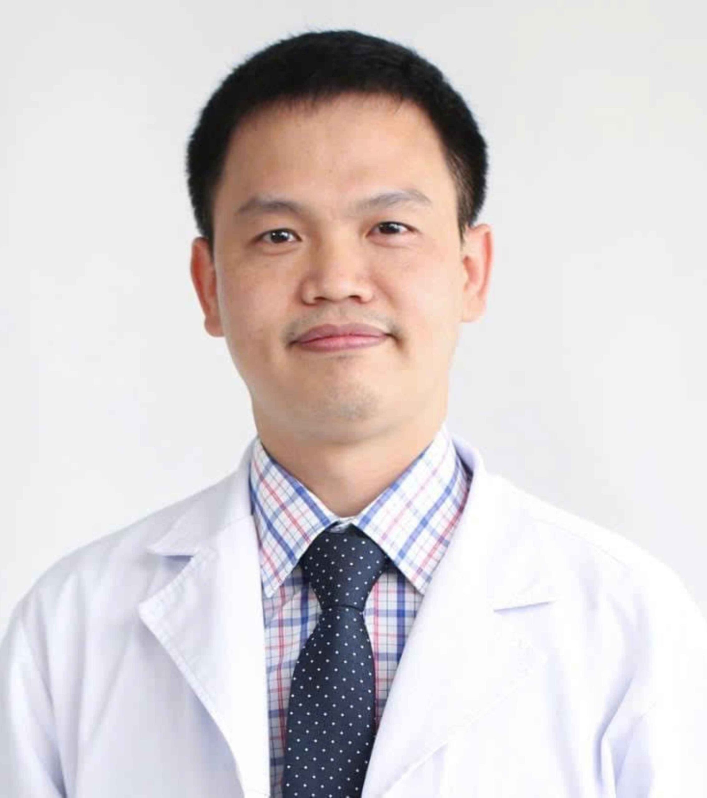 hình ảnh bác sĩ Vũ Huy Lượng